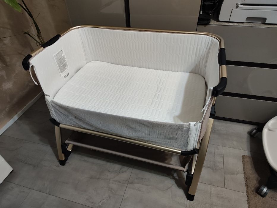 Кошара с подвижна страна Chipolino Baby boss, Бежова+ матрак бамбук