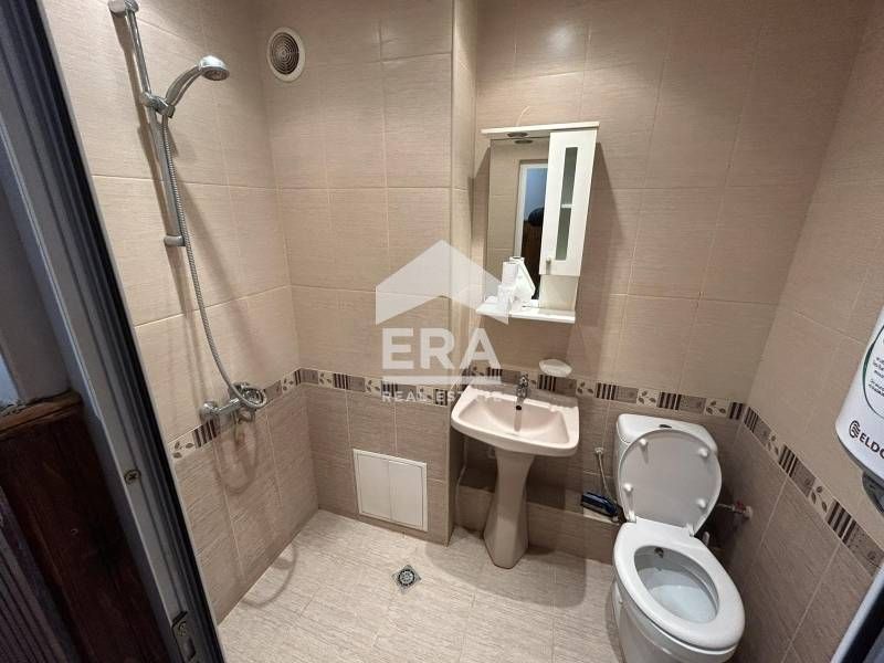 Дава се под наем Двустаен апартамент в Хасково, Македонски - 68 кв.м за 214.2 € - Снимка #9