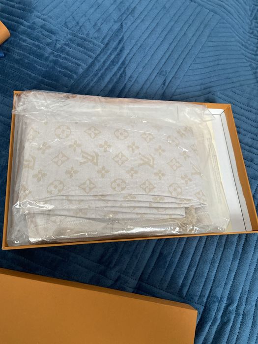 Louis Vuitton шарф оригинал