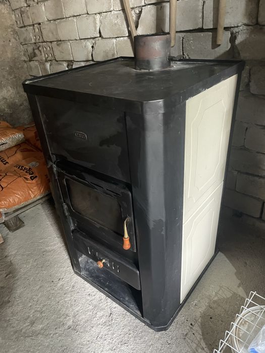 Камина Прити с водна риза