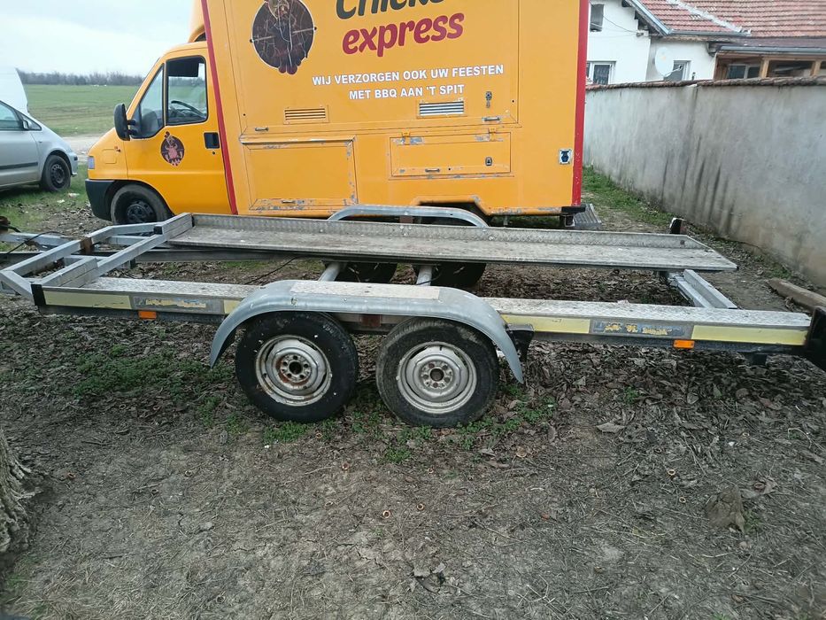 Платформа за коли