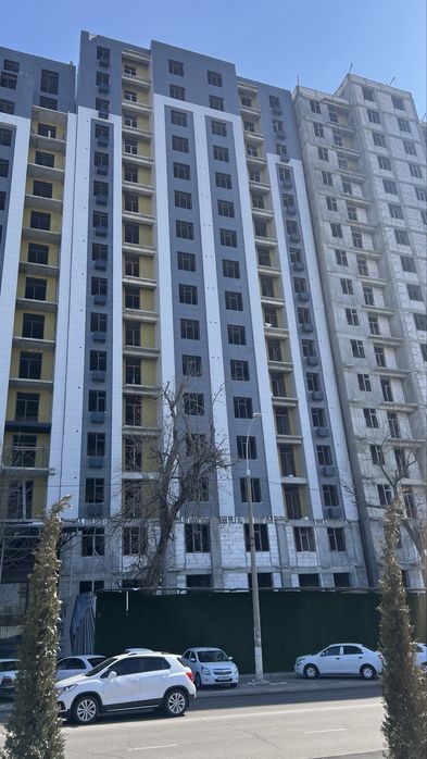 Bodomzor Dream House 2 xonali kvartira sotiladi kvadratini 1030$ dan