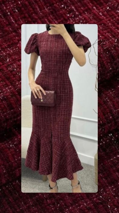 Бордовое твидовое платье