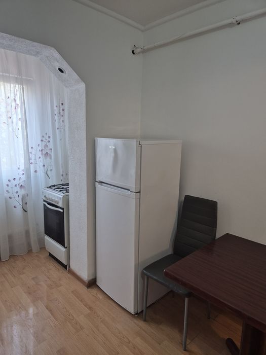 Regim hotelier închiriez