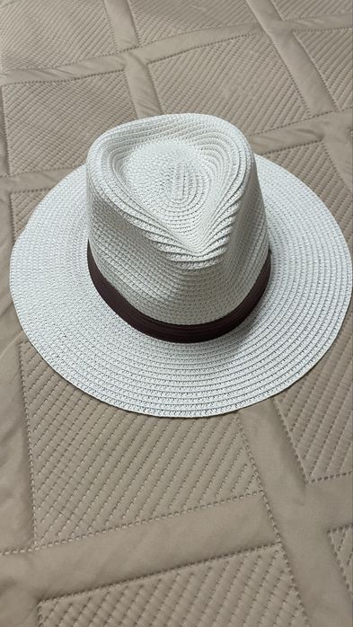 Бейсболка новая 3000 тенге