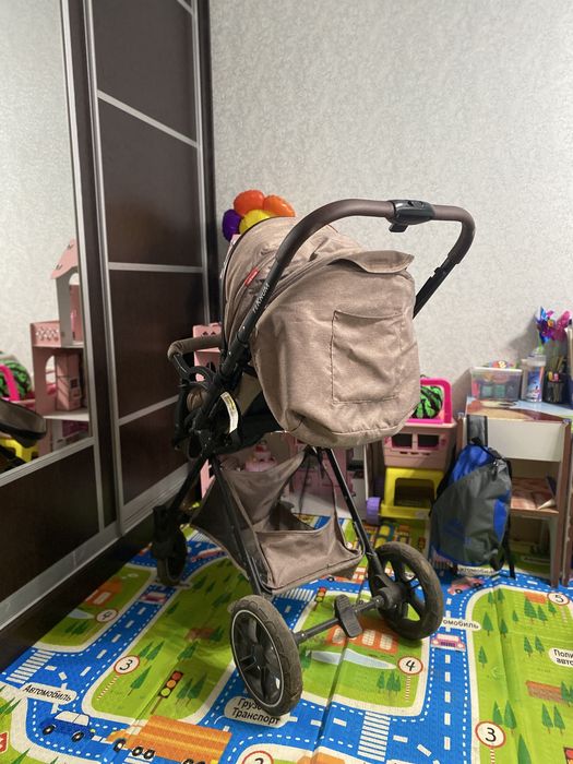 Продаю детскую коляску TEKNUM A10