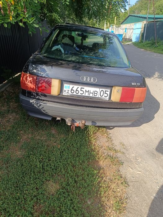 Продам Ауди 80б3 1991года