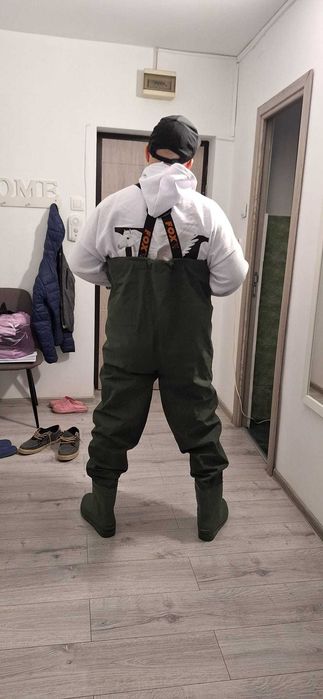 Waders FOX Lightweight Green marimea 45 nou-nouti + husa pescuit KORUM Transition Opportunist Foldall (2 rods + 3 compartimente mari de depozitare)