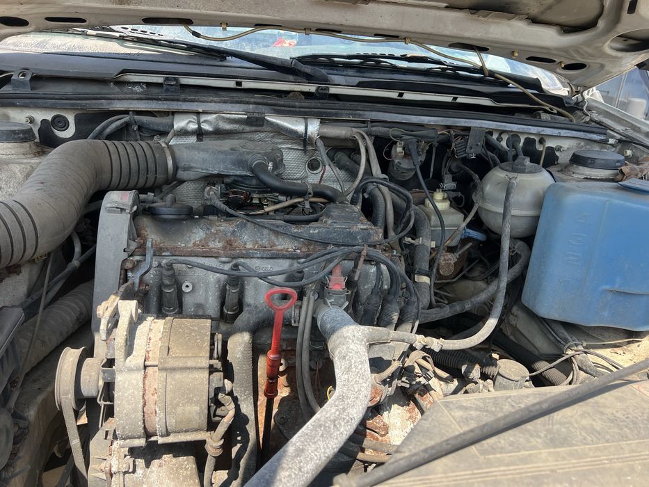Volkswagen Passat 2 1.8 НА ЧАСТИ