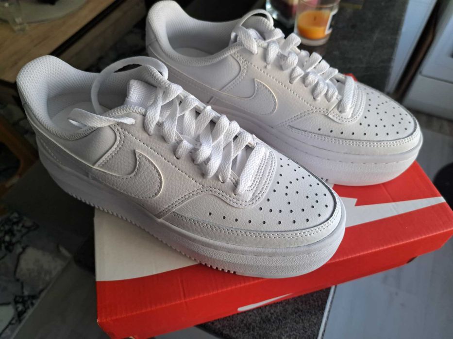 Нови маратонки Nike