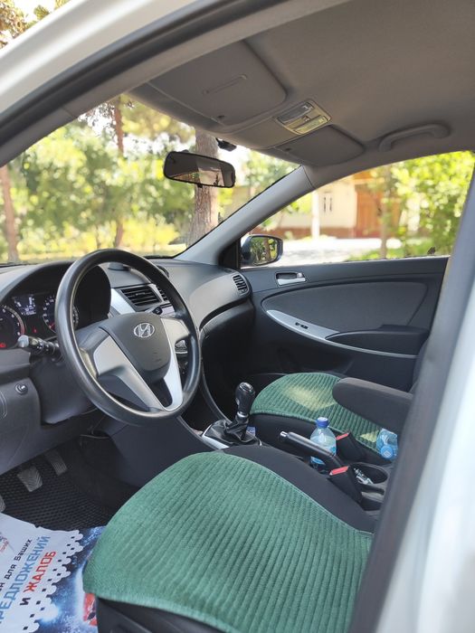 Hyundai Accent MT