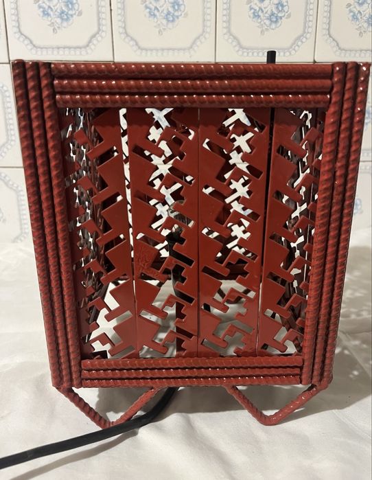 Veioza/fier/lampa/comunism