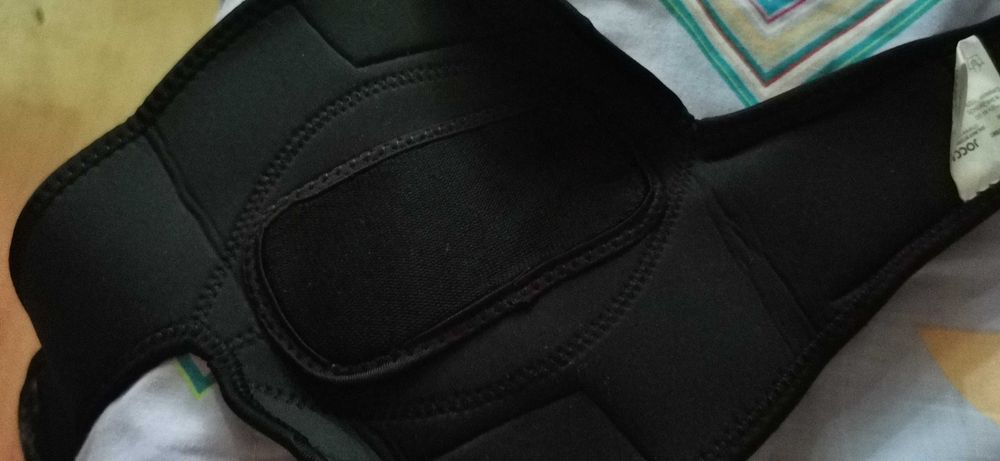 genunchiera orteza cu incalzire