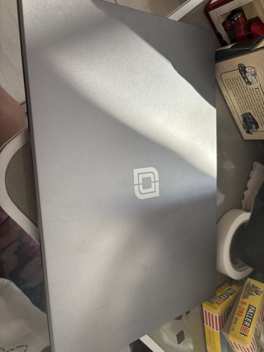 Laptop EzBook S5Max