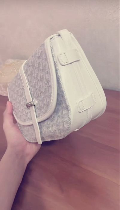 Барсетка Goyard белого цвета