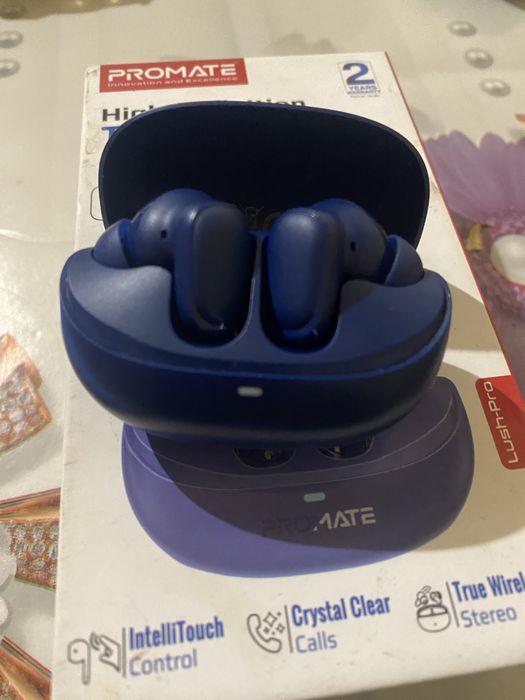 Vând căști promate