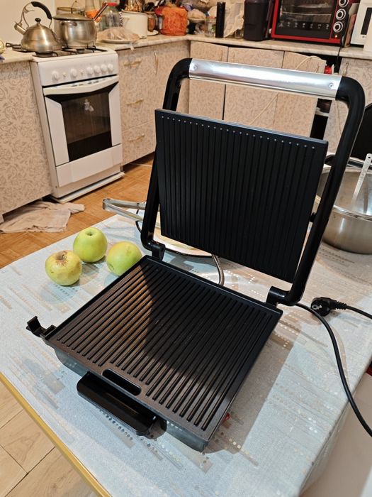 Грильница прижимная БУ