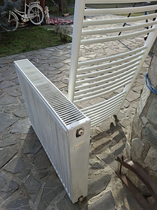 Vind calorifer curbat baie Radox Round  1800 x 600 mm