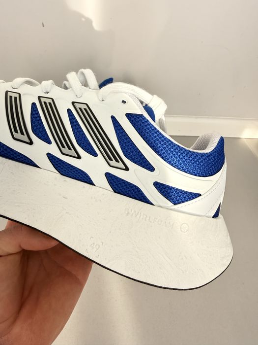 Adidas Boost Foam Aruku white blue