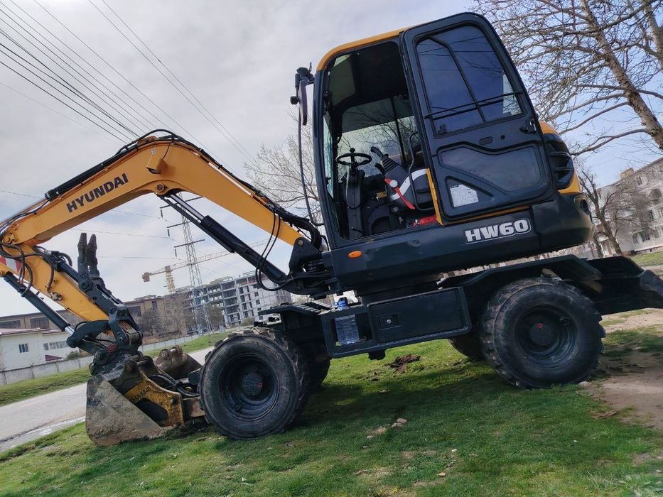 EKSKAVATOR Sotiladi yangi Koreyskiy