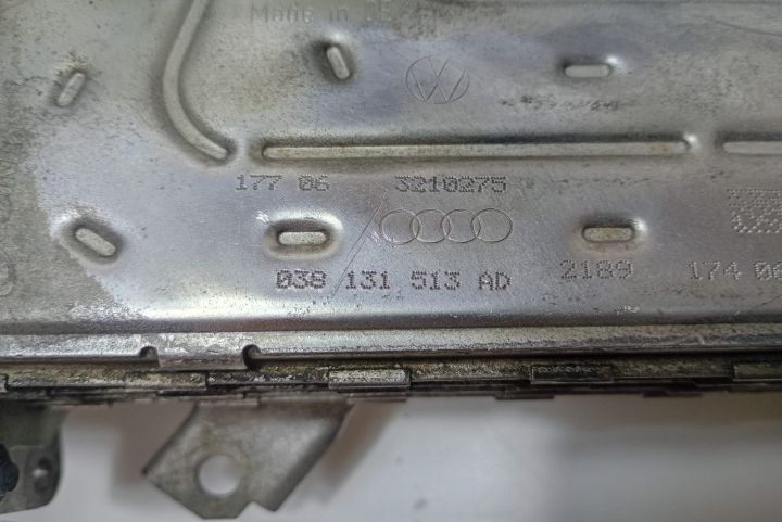 Racitor gaze 038131513AD Volkswagen VW Golf a 5-a generatie seria