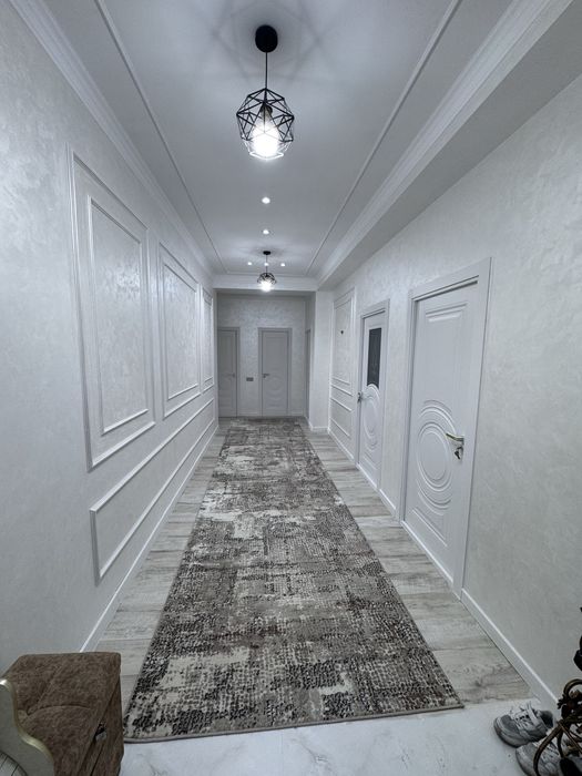 Srochna 3 xonali 90 kv mehnat posti oldida evro remont