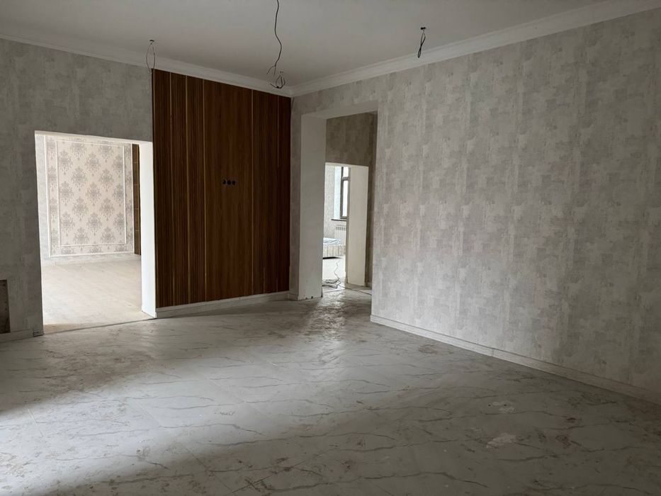 Уй сотилади 6 сотих срочна сотилади