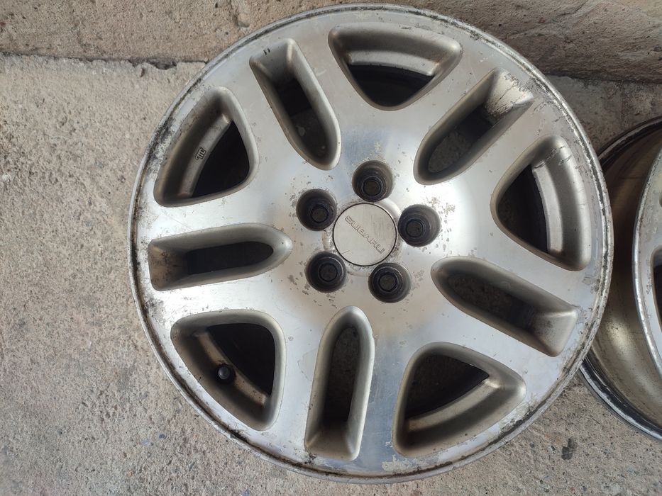 Диски Субару R16