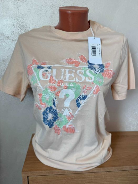 Тениски Guess различни модели