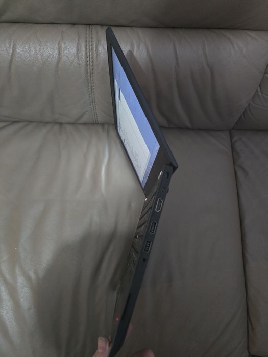 Laptop Lenovo 13, i3-7100, ram 8gb, ssd 128gb, bat 3ore