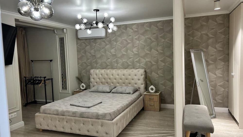 Отдава Под наем луксозен двустаен апартамент в Кръстова Вада