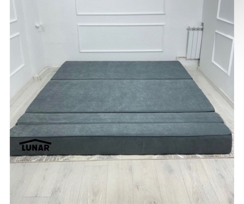 Бескаркасный  диван