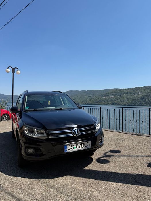 Volkswagen Tiguan Vând Volkswagen Tiguan 2.0 TDI, an fabricație 2011