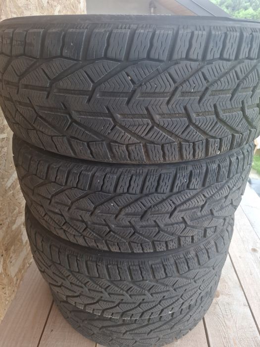 Vand Suv snow aproape noi