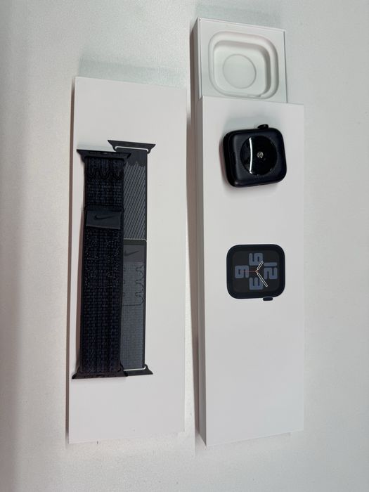 Apple Watch SE2 44mm LTE / Nike edition
