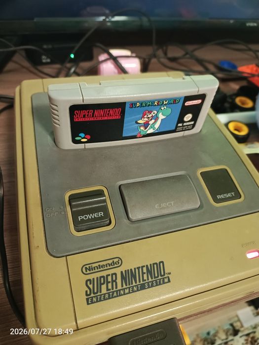 Игровая приставка Super Nintendo