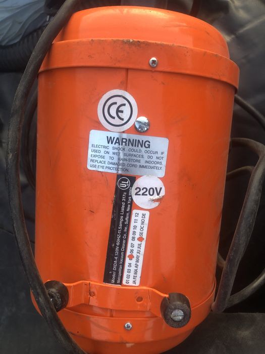 Надувная палатка