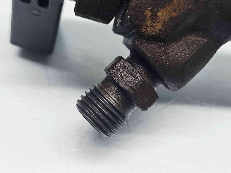 Injector Volkswagen Passat B7 (362) [Fabr 2010-2014] 03L130277J 2.0 TD