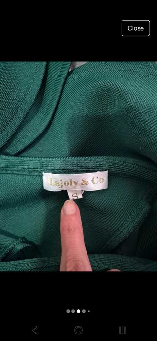 Rochie mulata, volane, decolteu V