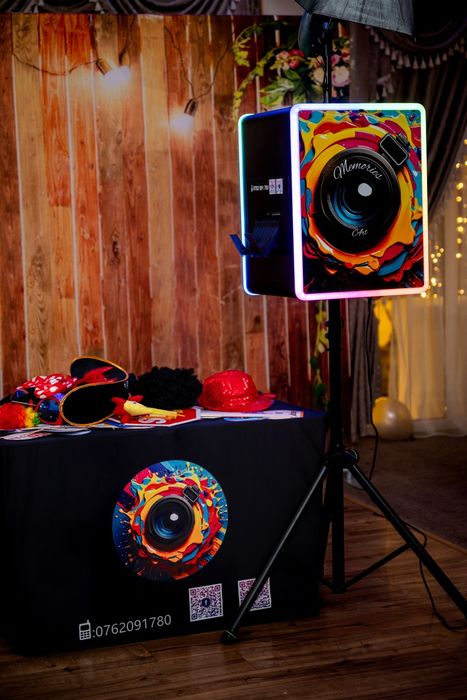 Cabină Foto/Photobooth + Foto,Video pentru Nuntă & Botez | București