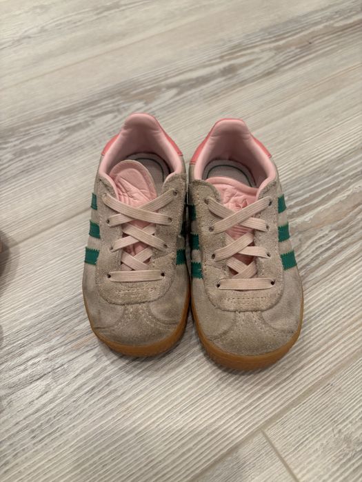 Маратонки Addidas Gaselle 23,5 размер