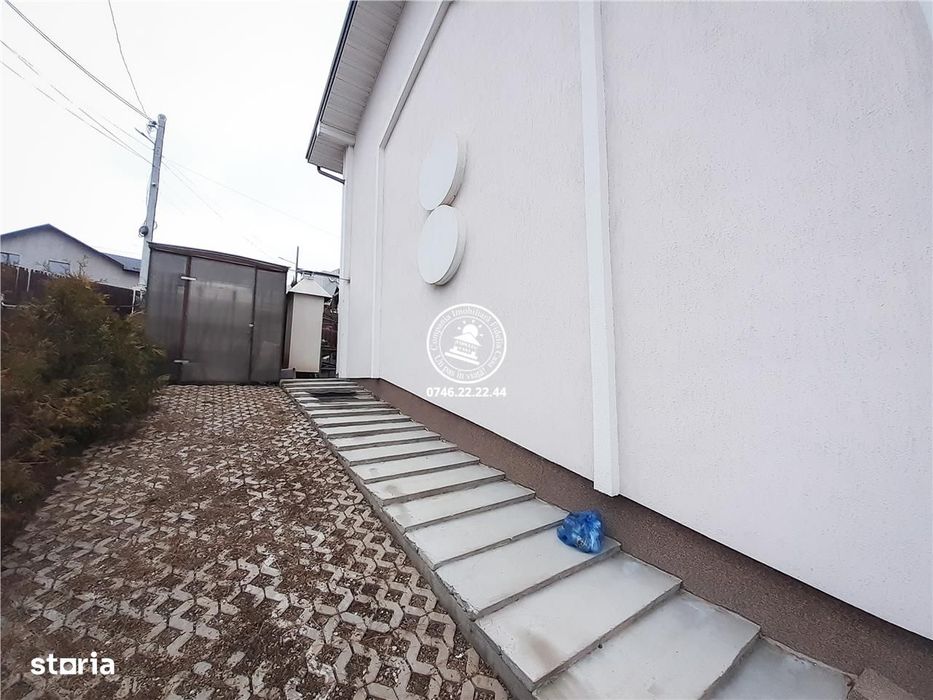 Vila  de vanzare  Rediu,
