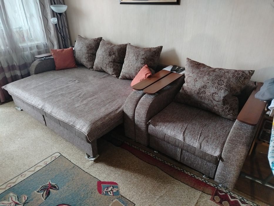 Продается диван и кресло