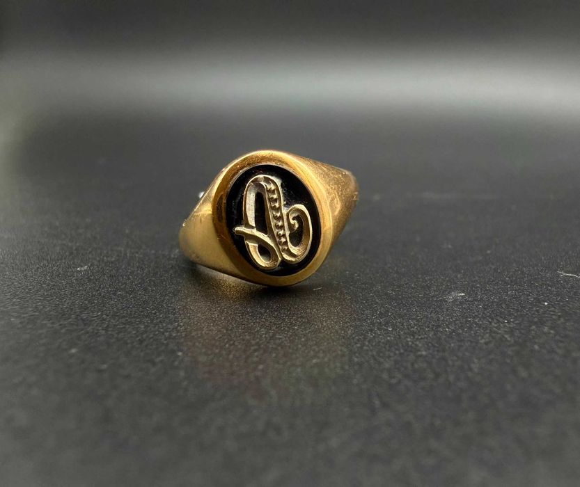 Dracula Amanet: Inel de Aur, 2.63gr/18k.