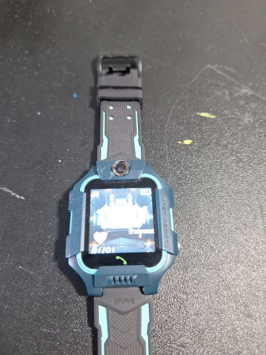 Часы детские чуть царапины