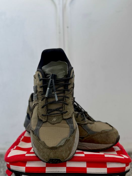 New Balance 2002R