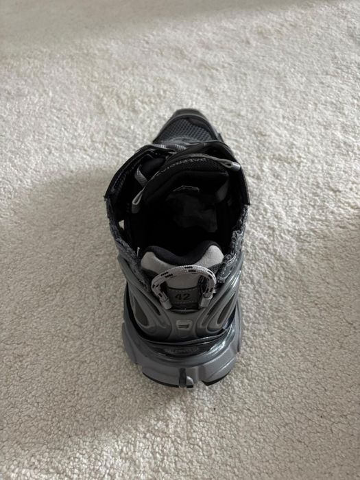balenciaga runner
