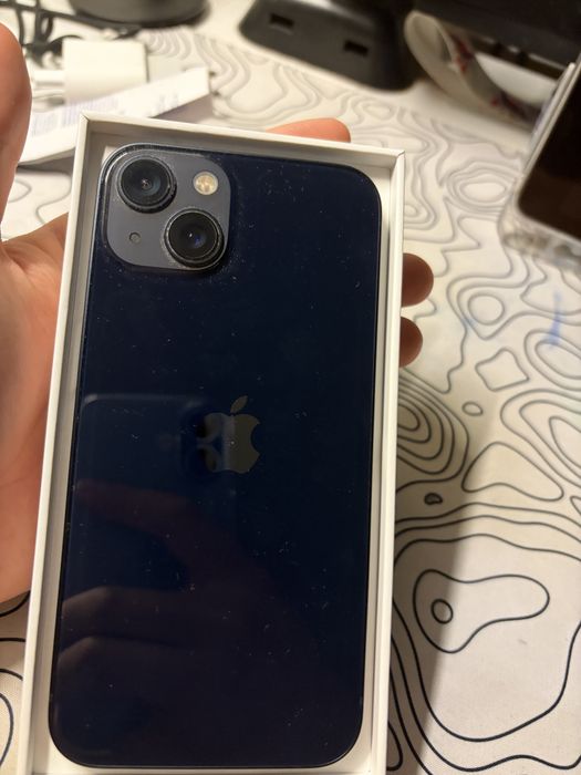 Продам iphone 13 128гб
