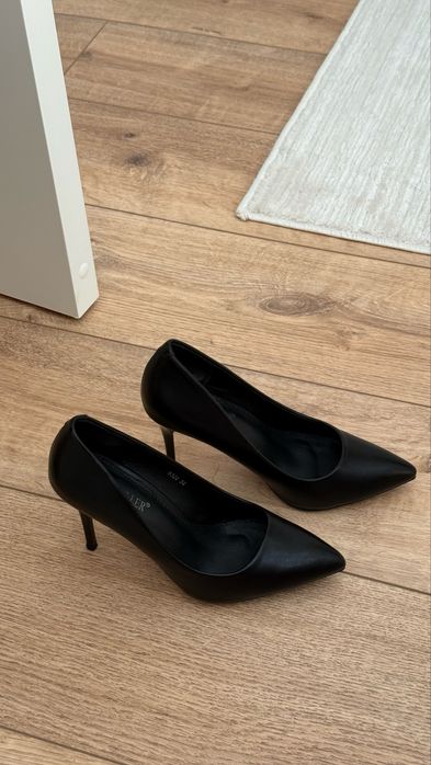 Женские туфли 2 шт