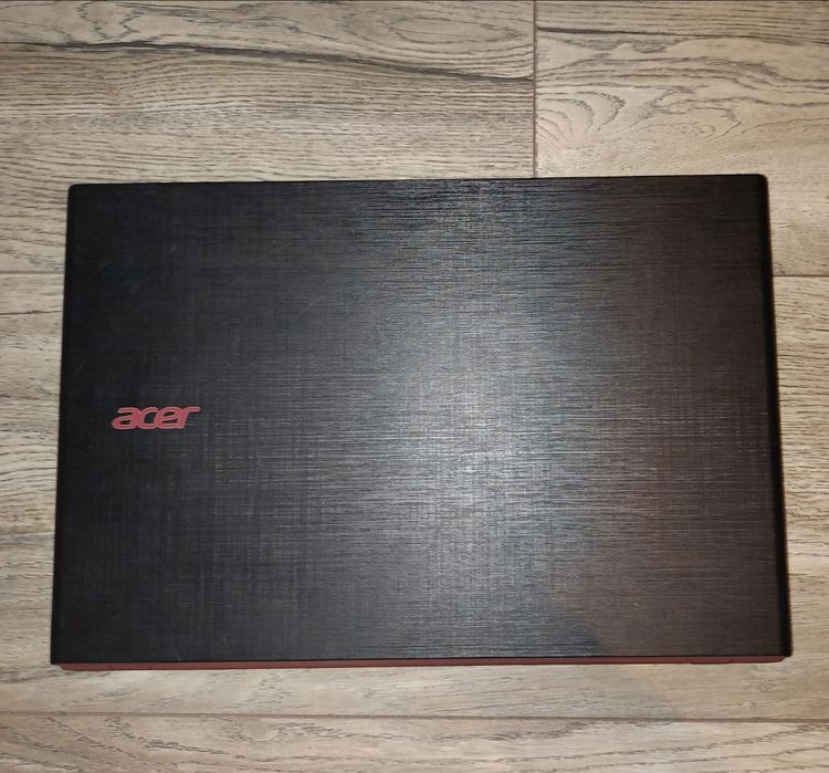 Acer Aspire E5-532G .